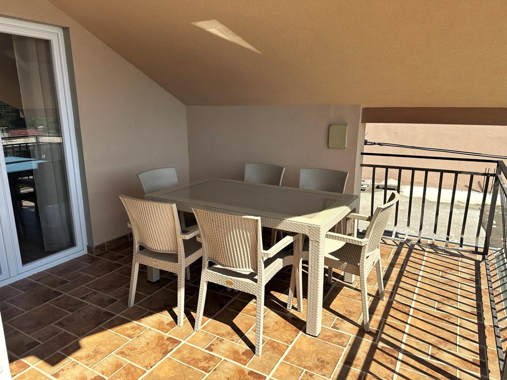 Nirvana Tivat Exterior photo